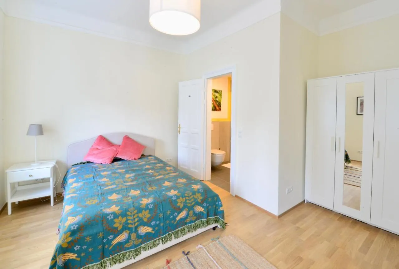 Appartement Spacious And Comfy With 3 Bedrooms Vienne