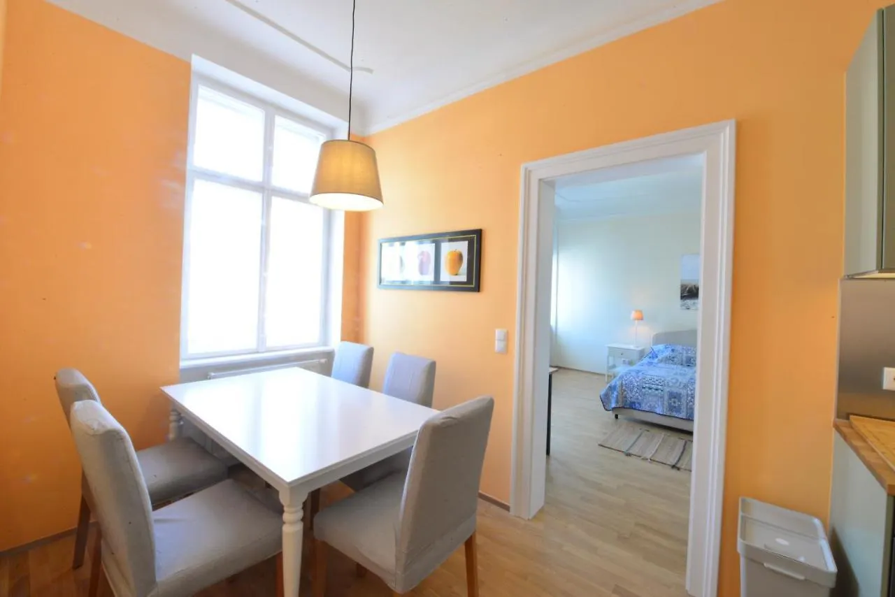 Spacious And Comfy With 3 Bedrooms Vienna