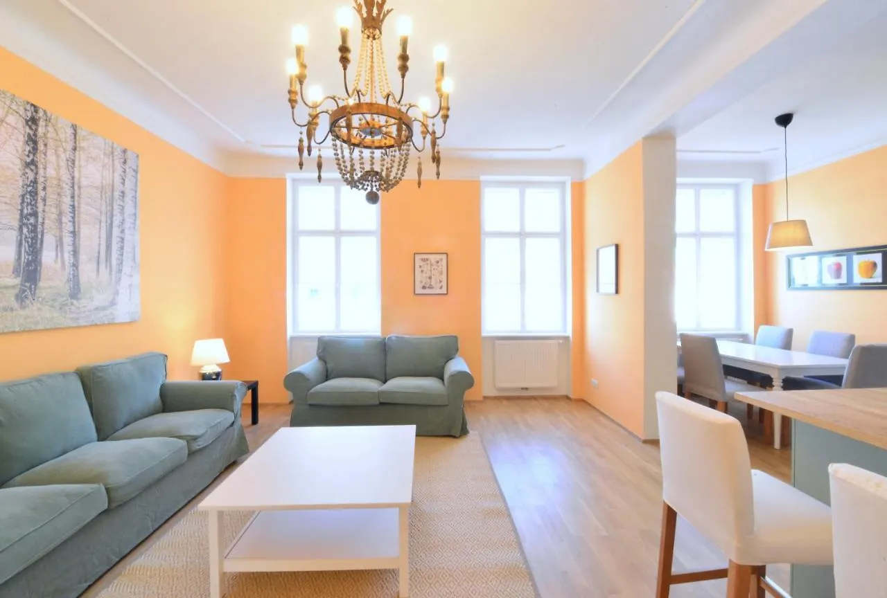 Spacious And Comfy With 3 Bedrooms Vienna